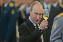 ରୁଷିଆ ଆଣିଲା ବିଶ୍ୱର ପ୍ରଥମ କରୋନା ଟିକା; ପୁଟିନଙ୍କ ଝିଅଙ୍କୁ ପ୍ରଥମେ ଦିଆଗଲା