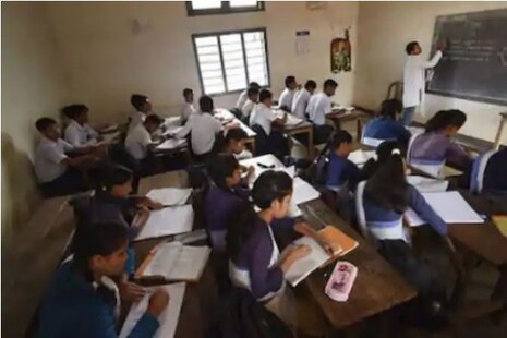 ଦେଶରେ ଆସନ୍ତା ୨୧ ତାରିଖରୁ ଖୋଲିବ ସ୍କୁଲ; ରାଜ୍ୟରେ ଖୋଲିବାକୁ ନେଇ ଏବେବି ଅନିଶ୍ଚିତତା ଲାଗି ରହିଛି