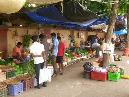 ବାଲେଶ୍ୱର ରହରରେ ଏକ ପରିବା ଦୋକାନର ଦୃଶ୍ୟ