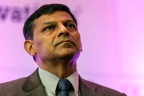 GDP ହ୍ରାସ ଚିନ୍ତାଜନକ, ଯଦି ଏହି ପଦକ୍ଷେପ ନିଆ ନ ଯାଏ ତେବେ ଆହୁରି ଖରାପ ହୋଇପାରେ ଅର୍ଥନୀତି- ରଘୁରାମ ରାଜନ