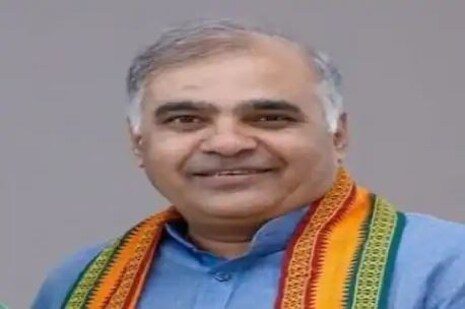 BJP ନେତାଙ୍କ ଦାବି- ବିମୁଦ୍ରୀକରଣ ସମୟରେ କେବଳ ସୁରଟରେ ହୋଇଥିଲା ୨ ହଜାର କୋଟିର ସ୍କାମ