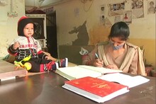 ୧୦ ମାସର ଶିଶୁ ପୁତ୍ରକୁ ଧରି ଥାନାରେ କର୍ତ୍ତବ୍ୟ ପାଳନ କରୁଛନ୍ତି ମହିଳା କନଷ୍ଟେବଲ ପୁନମ