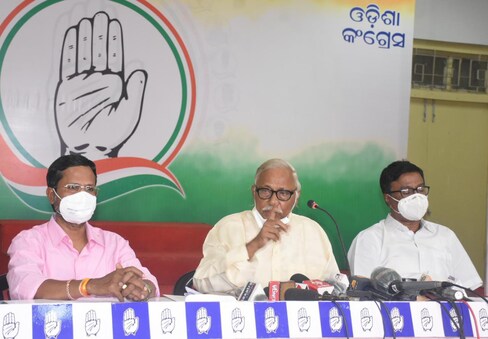 ପ୍ରଦେଶ କଂଗ୍ରେସ କାର୍ଯ୍ୟାଳୟରେ ଏକ ସାମ୍ବାଦିକ ସମ୍ମିଳନୀରେ କହୁଛନ୍ତି ପଞ୍ଚାନନ କାନୁନଗୋ । 