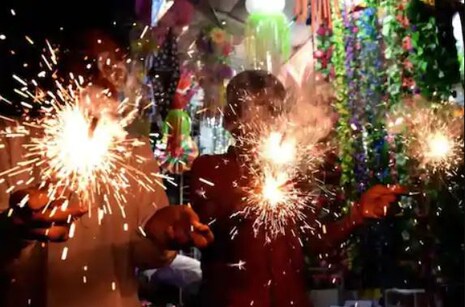 ଦୀପାବଳୀର ବାଣ ଫୁଟାରେ ପାଣି ଢାଳିଲା କରୋନା; ବାଣ ବ୍ୟବସାୟୀଙ୍କ ଦୁଃଖ କହିଲେ ନ ସରେ