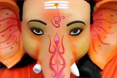 ପାକିସ୍ତାନରେ ପୁଣି ଏକ ହିନ୍ଦୁ ମନ୍ଦିରରେ ଭଙ୍ଗାରୁଜା କରାଗଲା; ଗଣେଶଙ୍କ ମୂର୍ତ୍ତି ଭାଙ୍ଗିଦିଆଗଲା – VIDEO
