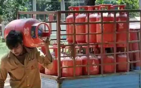 LPG Gas Cylinder Subsidy: ଏଲପିଜି ସବସିଡି ଉପରେ ସରକାରଙ୍କ ବଡ ବୟାନ; ୭ କୋଟି ଗ୍ରାହକଙ୍କ ଉପରେ ପଡିବ ସିଧାସଳଖ ପ୍ରଭାବ