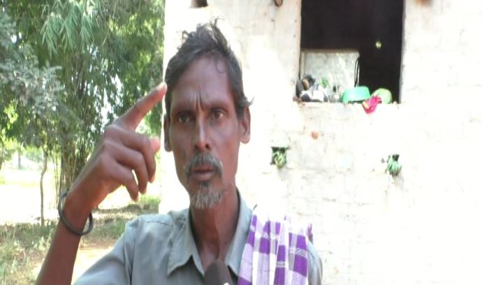  ‘‘ଆମେ ପୂରା ପରିବାର ତାଙ୍କୁ ଖୋଜାଖୋଜି କରି ନିରାଶ ହୋଇଥିଲୁ । ସେ ଯେ ପାକିସ୍ତାନରେ ଅଛନ୍ତି ଏହା ଆମେ କେବେ ବି ଭାବି ନ ଥିଲୁ । ଏବେ ଭାରି ଖୁସି ଲାଗୁଛି,’’ କହିଛନ୍ତି ବିରଜୁଙ୍କ ଭାଇ ବିପିନ କିଶୋର କୁଲୁ ।