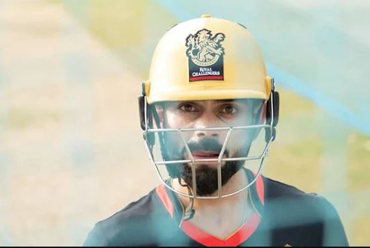  କୋହଲି କେବଳ କ୍ରିକେଟ୍ ପିଚ୍ ନୁହେଁ ବ୍ରାଣ୍ଡ୍ ଏଣ୍ଡୋର୍ସମେଣ୍ଟ ଦୁନିଆରେ ମଧ୍ୟ ଜଣେ ବାଦଶାହା ହୋଇଛନ୍ତି । ଫୋର୍ବସର ୨୦୨୦ ତାଲିକା ଅନୁଯାୟୀ ସେ ହେଉଛନ୍ତି ଏକମାତ୍ର କ୍ରିକେଟର ଯିଏକି ବିଶ୍ୱର ୧୦୦ ଧନୀ ଖେଳାଳିଙ୍କ ମଧ୍ୟରେ ଅନ୍ତର୍ଭୁକ୍ତ ହୋଇଛନ୍ତି । (Instagram)