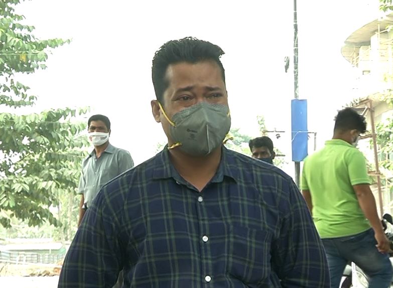  କ୍ରାଇମ୍ ରିପୋର୍ଟିଂରେ ପ୍ରବୀର ପ୍ରଧାନ ଥିଲେ ସିଦ୍ଧହସ୍ତ । ତାଙ୍କ ଏଭଳି ଦୁଃଖଦ ଅନ୍ତରେ ଭାଙ୍ଗି ପଡ଼ିଥିଲେ ତାଙ୍କ ସାଥୀ ରିପୋର୍ଟରମାନେ । ତାଙ୍କ ପରି କ୍ରାଇମ ରିପୋର୍ଟିଂ କରୁଥିବା ଆଲୋକ ମହାନ୍ତି, ଚନ୍ଦନ ପାଇକରାୟ, ରାଜେଶ ସାମନ୍ତରାୟ ଓ ଅନ୍ୟମାନେ ତାଙ୍କ ସହ ବିତାଇଥିବା ପ୍ରତିଟି ମୁହୂର୍ତ୍ତକୁ ମନେ ପକାଇ ଲୁହ ଛଳଛଳ ହୋଇଯାଇଥିଲେ ।