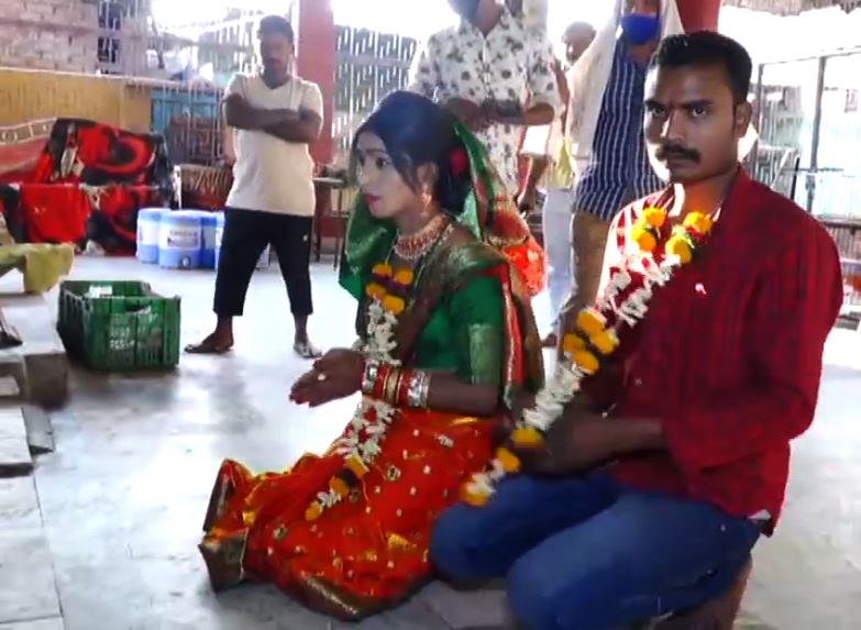  ଉଭୟଙ୍କ ମଧ୍ୟରେ ଦୀର୍ଘ ପାଞ୍ଚ ବର୍ଷ ହେଲା ପ୍ରେମ ସମ୍ପର୍କ ଥିଲା ।