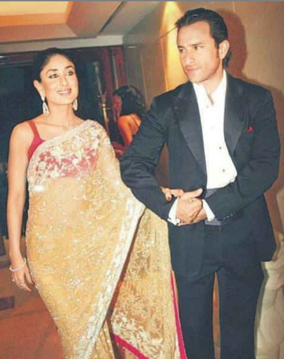  କରୀନା କପୁର୍‌ ଖାନ୍‌ ଓ ସୈଫ ଅଲି ଖାନ୍‌ଙ୍କ ଆଲବମରୁ ଏକ ପୁରୁଣା ଫଟୋ