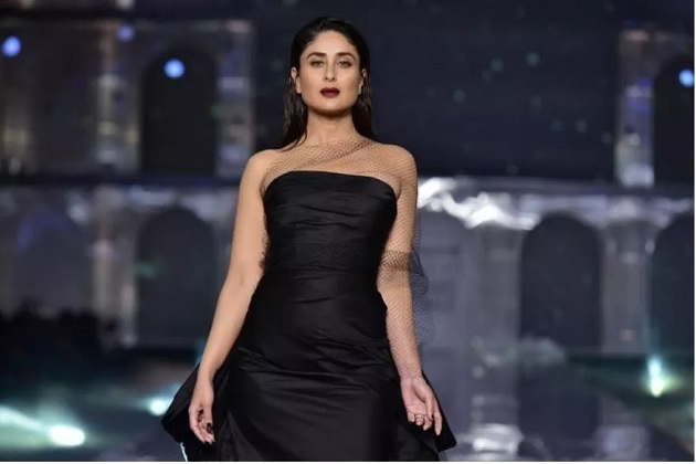  <br />କରୀନା