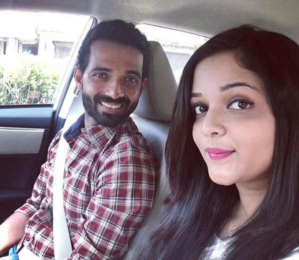  ନିଜ ପତ୍ନୀ ରାଧିକା ଧୋପାଭକରଙ୍କ (Radhika Dhopavkar) ସହ ଅଜିଙ୍କ୍ୟ ରହାଣେ (ଫଟୋ: ଇନଷ୍ଟାଗ୍ରାମ୍)