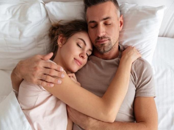  ଡକ୍ଟର କୋଠାରୀ ଆହୁରି କହିଛନ୍ତି ଯେ ଅତୀତରେ ଏମିତି ଘଟଣା ଘଟିଛି ଯେଉଁଠି ପୁରୁଷ ବା ନାରୀ ନୂଆ ଆସିଥିବା ଔଷଧ ବ୍ୟବହାର କରିବା କାରଣରୁ ସେମାନଙ୍କ ନବଜାତ ଶିଶୁ ବିକଳାଙ୍ଗ ହୋଇଛି ଓ ଏବଂ ପରବର୍ତ୍ତୀ ସମୟରେ ସେହି ଔଷଧକୁ ପ୍ରତ୍ୟାହାର କରାଯାଇଛି ।