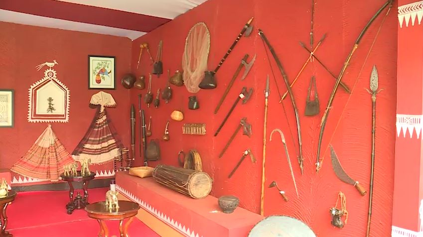 ମେଳାରେ ଏ ଥର ଆଦିବାସୀ ସାମଗ୍ରୀ ବିକ୍ରିବଟା ପାଇଁ ୨୨ଟି ଆଇଟିଡିଏ ଓ ୧୭ଟି ମାଇକ୍ରୋ ପ୍ରୋଜେକ୍ଟ ସାମିଲ ହୋଇଛନ୍ତି । ମେଳାରେ ସ୍ଥାନ ପାଇଛି ୯୦ଟି ଷ୍ଟଲ । ମେଳାରେ ଏ ଥର ଆଦିବାସୀ ସାମଗ୍ରୀ ବିକ୍ରିବଟା ପାଇଁ ୨୨ଟି ଆଇଟିଡିଏ ଓ ୧୭ଟି ମାଇକ୍ରୋ ପ୍ରୋଜେକ୍ଟ ସାମିଲ ହୋଇଛନ୍ତି । ମେଳାରେ ସ୍ଥାନ ପାଇଛି ୯୦ଟି ଷ୍ଟଲ ।