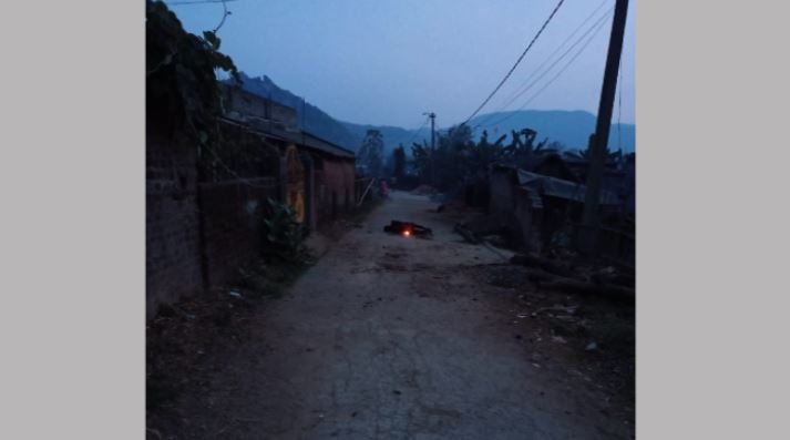 ଅନୁଗୁଳରେ ଘଟିଯାଇଛି ଏକ ବର୍ବର କାଣ୍ଡ । ଗାଁ ଦାଣ୍ଡରେ ଜଣେ ଯୁବକଙ୍କୁ ଜିଅନ୍ତା ଜାଳି ମାରିଦେଇଛନ୍ତି ଦୁର୍ବୃତ୍ତମାନେ । ଅନୁଗୁଳରେ ଘଟିଯାଇଛି ଏକ ବର୍ବର କାଣ୍ଡ । ଗାଁ ଦାଣ୍ଡରେ ଜଣେ ଯୁବକଙ୍କୁ ଜିଅନ୍ତା ଜାଳି ମାରିଦେଇଛନ୍ତି ଦୁର୍ବୃତ୍ତମାନେ ।
