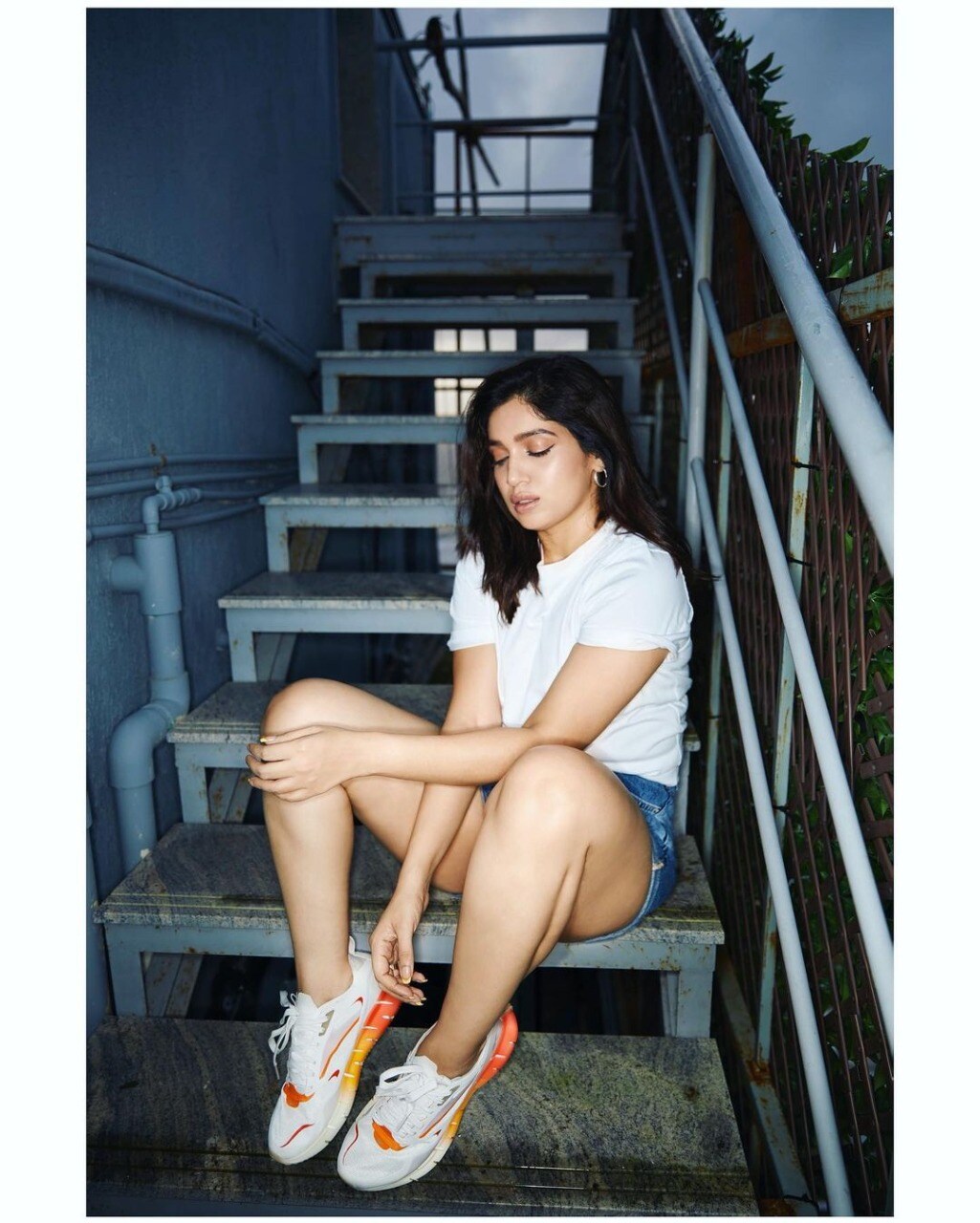  ବଲିଉଡ ଇଣ୍ଡଷ୍ଟ୍ରିରେ ଭୂମି ପେଡନେକର ନିଜ ବଳିଷ୍ଠ ଅଭିନୟ ପାଇଁ ଜଣାଶୁଣା । ସେ ନିଜ ପ୍ରତ୍ୟେକ ଚଳଚ୍ଚିତ୍ର ପାଇଁ କଠିନ ପରିଶ୍ରମ କରୁଥିବା ଦେଖିବାକୁ ମିଳିଥାଏ । ସବୁ (ଫଟୋ ସୌଜନ୍ୟ ଇନଷ୍ଟାଗ୍ରାମ @ଭୂମିପେଡନେକର)