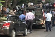 ମୁକେଶ ଅମ୍ବାନୀଙ୍କ ଘର ନିକଟରେ ବିସ୍ଫୋରକ ସାମଗ୍ରୀ ସହିତ କାର୍ ଜବତ; ତଦନ୍ତ ଜାରି