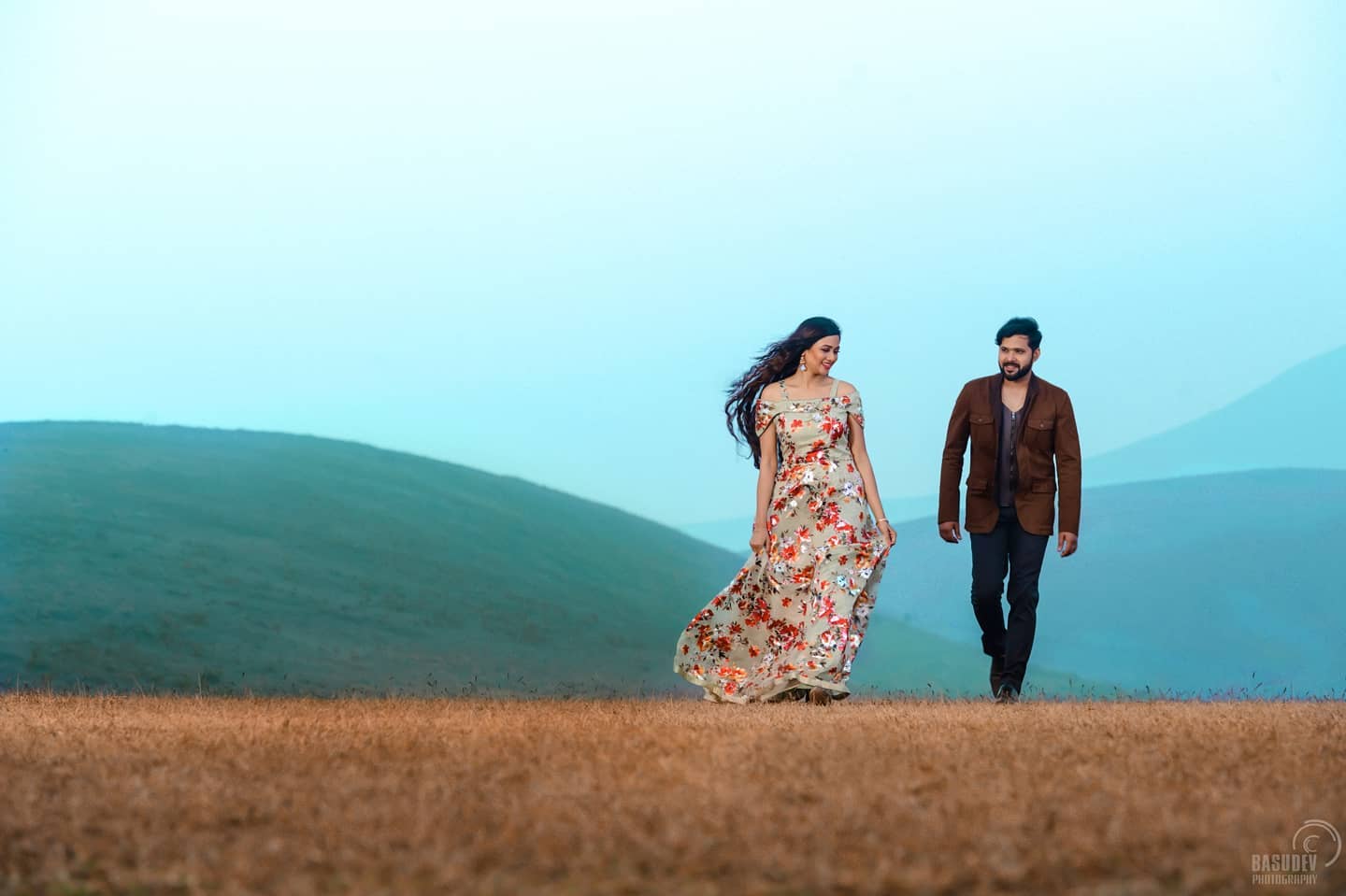  ଗତ କିଛି ବର୍ଷ ଧରି ସୋସିଆଲ୍ ମିଡି଼ଆରେ ସବ୍ୟସାଚୀ ଓ ଅର୍ଚ୍ଚିତାଙ୍କ ପରଦା ବାହାରର ସମ୍ପର୍କକୁ ନେଇ ଅନେକ ତଥ୍ୟ ଘୂରିବୁଲୁଥିଲା ।