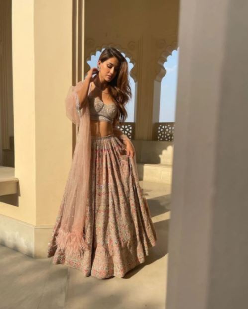  ଦିଶା ବଲିଉଡର ସେହି ଅଭିନେତ୍ରୀମାନଙ୍କ ମଧ୍ୟରୁ ଜଣେ ଯିଏକି ନିଜ ଫିଲ୍ମ ସମେତ ସୋସିଆଲ ମିଡିଆ ମାଧ୍ୟମରେ ମଧ୍ୟ ଅନେକ ଚର୍ଚ୍ଚାରେ ରହିଆସିଛନ୍ତି । (ଫଟୋ କ୍ରେଡିଟ୍- @ dishapatani / Instagram)