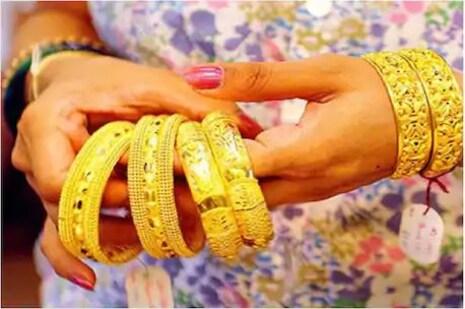 Gold Price Today: ସୁନା-ରୂପା ମହଙ୍ଗା ହେଲା; କିଣିବା ପୂର୍ବରୁ ଯାଞ୍ଚ କରନ୍ତୁ ଆଜିର ଦାମ୍