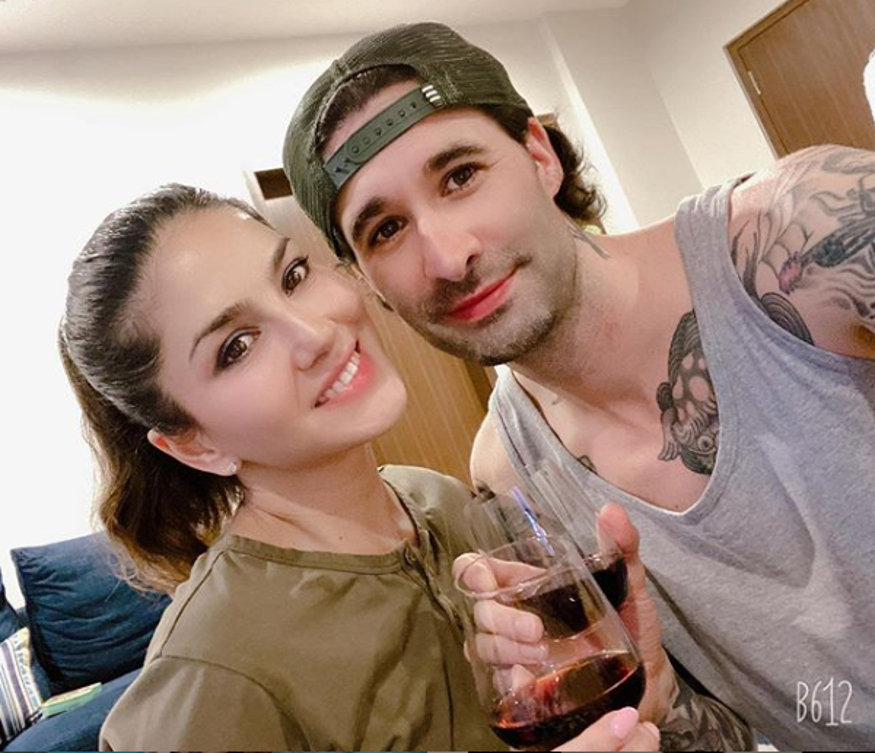  ନିଜ ସ୍ୱାମୀଙ୍କ ସହ ସନ୍ନି ଲିଓନି (Sunny Leone)