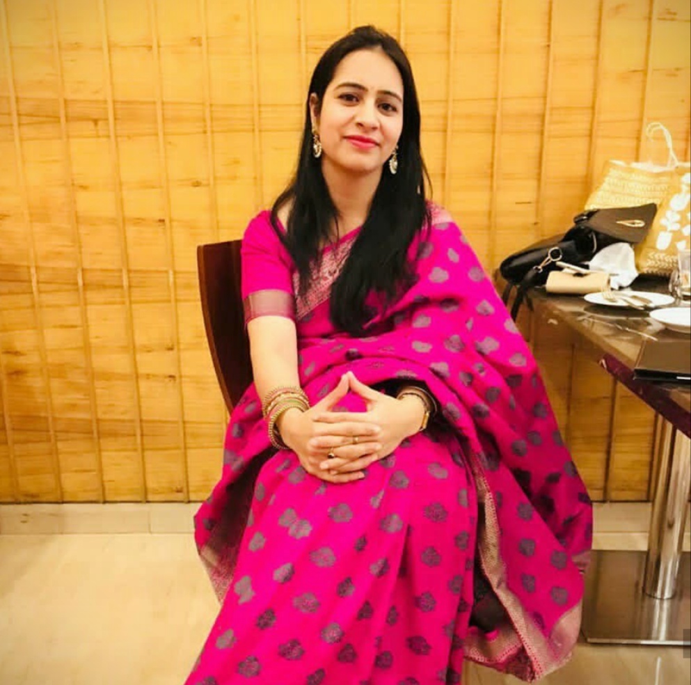  ଅନୁକୃତିଙ୍କ ସଫଳତାର କାହାଣୀ ବିବାହିତ ମହିଳାମାନଙ୍କ ପାଇଁ ଅତି ପ୍ରେରଣାଦାୟୀ । (ସବୁ ଫଟୋ ସୌଜନ୍ୟ: ସୋସିଆଲ୍ ମିଡ଼ିଆ)