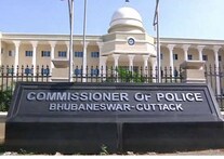 ଭୁବନେଶ୍ୱରରେ ଅଜବ କଥା: ଘର ପାଖରେ ଥାନା, ହେଲେ FIR ପାଇଁ ଯିବାକୁ ପଡୁଛି ୨୨ କିମି!