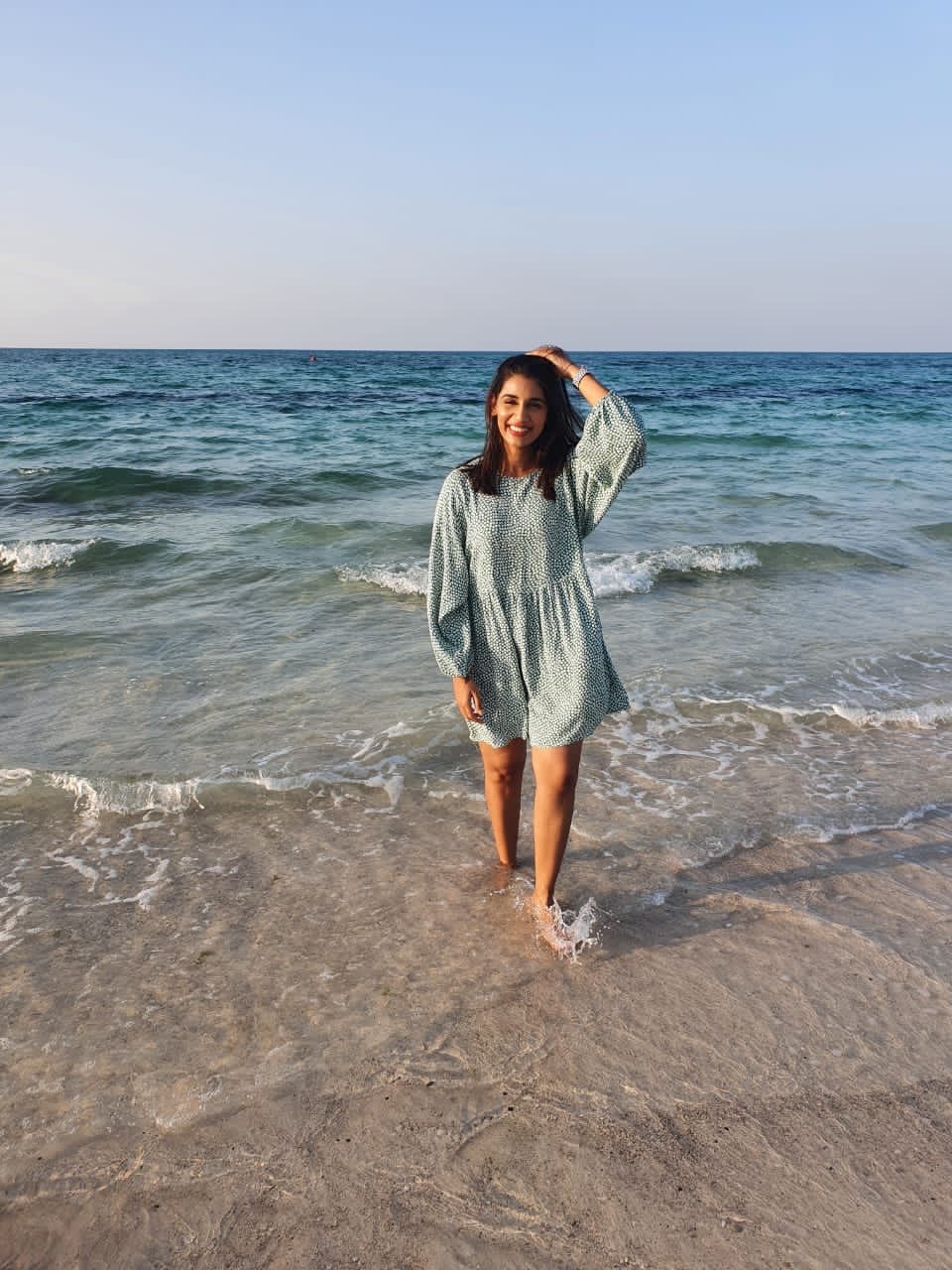  ସଞ୍ଜନା MTVର ରିଆଲିଟି ସୋ ‘ସ୍ପିଲିଟ୍ସ ଭିଲ୍ଲା’ରେ ନିଜ ଟିଭି ଡେବ୍ୟୁ କରିଥିଲେ ।