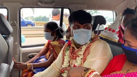 ଓଡ଼ିଶା-ବେଙ୍ଗଲ୍ ସୀମା ସିଲ୍: ବିବାହ ପାଇଁ ଆସୁଥିବା ଦୁଇ ଜଣ ବର ଓ ବରଯାତ୍ରୀ ସୀମାରେ ଅଟକି ରହିଲେ