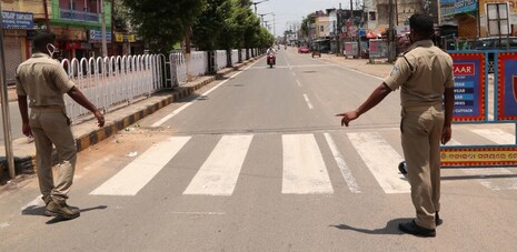 ଆସନ୍ତା ଶନିବାରଠାରୁ ସାରା ଓଡ଼ିଶାରେ ଲାଗୁ ହେବ ସପ୍ତାହାନ୍ତ ସଟ୍ଡାଉନ୍; କରୋନା ଅଣାୟତ୍ତ ହେଉଛି