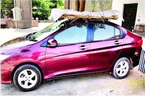 news18 - ଆମ୍ବୁଲାନ୍ସ ନ ମିଳିବାରୁ କାରର ଛାତରେ ପିତାଙ୍କ ଶବକୁ ବାନ୍ଧି ଶ୍ମଶାନରେ ପହଞ୍ଚିଲା ପୁଅ.