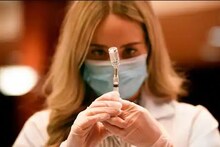 ବଜାରରେ ୭୦୦ ରୁ ୧୦୦୦ ଟଙ୍କା ମଧ୍ୟରେ ମିଳିପାରେ କରୋନା ଭେକ୍ସିନ; ଖୁବ ଶୀଘ୍ର ଘୋଷଣା ହେବ