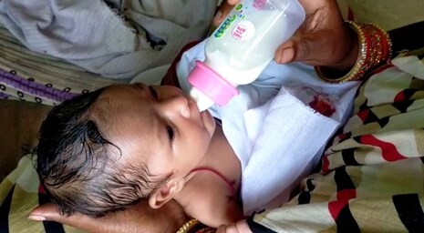 ଆସିକା: ବନ୍ଦ୍ ଘରେ ମରି ଶୋଇଥିବା ମା’ ପାଖରେ ହସୁଥିଲା ୨ ମାସର ଶିଶୁ; ମା’ ଜ୍ୱରରେ ଆକ୍ରାନ୍ତ ଥିଲା
