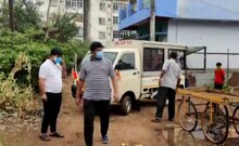 କୋଭିଡ୍ ଆକ୍ରାନ୍ତ ଅସହାୟ ଲୋକଙ୍କ ସାଥୀ ପାଲଟିଛନ୍ତି ବ୍ରହ୍ମପୁର MLA ବିକ୍ରମ ପଣ୍ଡା