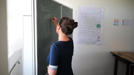 English ଶିଖନ୍ତୁ [୧]: ଯଦି ଗ୍ୟାଙ୍ଗଷ୍ଟର୍ ହାଇଦର୍ ଧରାପଡ଼ି ନ ଥାନ୍ତା,… If gangster Hyder…