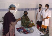 ଗଞ୍ଜାମରେ କରୋନା ସଂକ୍ରମିତ ମହିଳା ଜନ୍ମ ଦେଲେ ସୁସ୍ଥ ଶିଶୁ ପୁତ୍ର; ଖେଳିଗଲା ଖୁସି