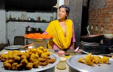 ‘‘ଜୀବନରେ ଏତେ ଦୁଃଖ ଯିଏ ଦେଖିଛି ଏ କରୋନା ତାକୁ କ’ଣ ଡରାଇବ?’’: ପୁରୀର ବ୍ୟବସାୟୀ ବବି