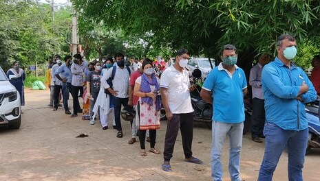 ଭୁବନେଶ୍ୱରରେ ଟିକାକରଣ ବ୍ୟାପକ ହେଉଛି; ଫୁଡ୍ ଡେଲିଭରି କରୁଥିବା ଲୋକଙ୍କୁ ଟିକା ଦେଲା BMC