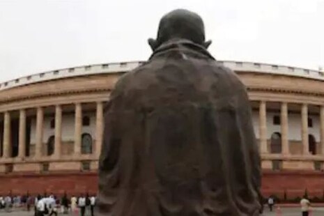 Monsoon Session: ସଂସଦରେ ଏ ପର୍ଯ୍ୟନ୍ତ ହୋଇଛି ମାତ୍ର ୧୮ ଘଣ୍ଟାର କାର୍ଯ୍ୟ; ଟିକସଦାତାଙ୍କୁ ସହିବାକୁ ପଡ଼ିଛି କୋଟି କୋଟି ଟଙ୍କାର କ୍ଷତି