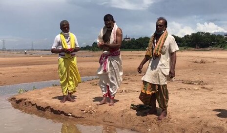 କଟକ ସହରରେ ପ୍ରବେଶ କଲା ପାର୍ବଣ; ମା'ଙ୍କ ମୃଣ୍ମୟୀ ମୂର୍ତ୍ତି ପାଇଁ ସଂଗୃହିତ ହୋଇଛି ମୃତ୍ତିକା