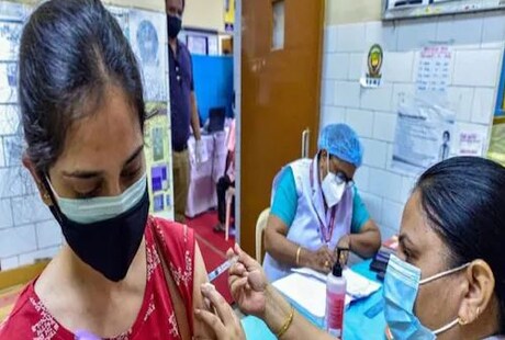 Corona in India: ଦିନକରେ ୨୭,୨୫୪ ନୂଆ ମାମଲା ଚିହ୍ନଟ; ୨୧୯ ଜଣଙ୍କର ମୃତ୍ୟୁ ଘଟିଛି