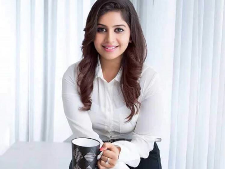  କେନ୍ଦ୍ରୀୟ କ୍ରାଇମ ବ୍ରାଞ୍ଚ ପୋଲିସ ଏହି ଡ୍ରଗ୍ ମାମଲାରେ ଦାଖଲ ହୋଇଥିବା ଚାର୍ଜସିଟରେ ଅନୁଶ୍ରୀଙ୍କ ନାଁ ଉଲ୍ଲେଖ କରିଛି ।