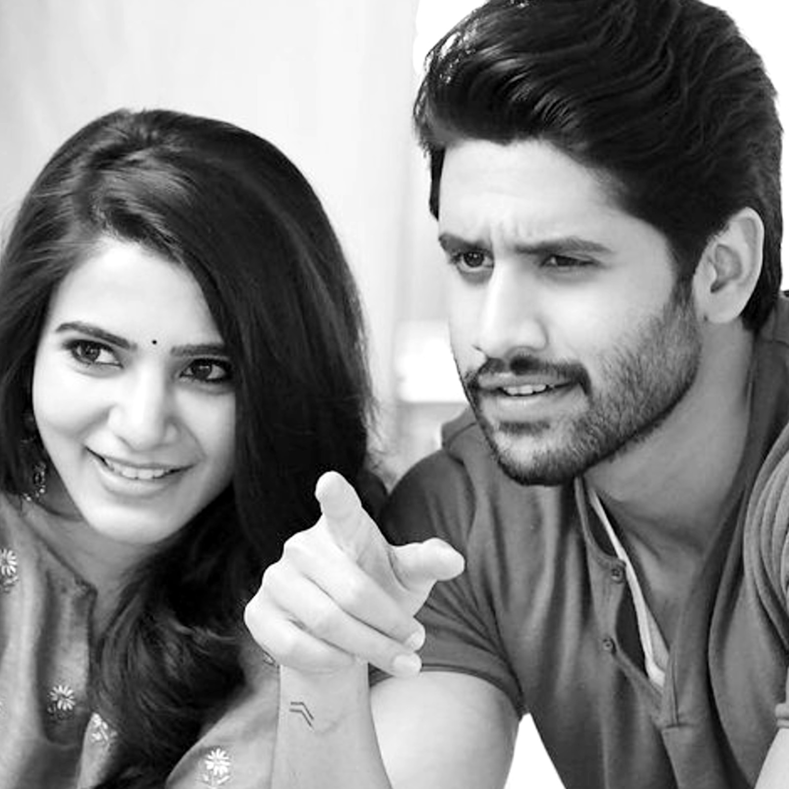  ବାସ୍ତବରେ ନାଗା ଚୈତନ୍ୟ ଓ ସମାନ୍ଥାଙ୍କ (Naga Chaitanya and Samantha) ବ୍ରେକ୍‌-ଅପ୍ ହେବା ଦିନଠାରୁ ସେମାନଙ୍କ ଅଲଗା ହେବା ପ୍ରସଙ୍ଗରେ ଅନେକ ଗୁଜବ ପ୍ରଚାରିତ ହେଉଛି ।