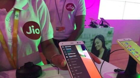 Reliance Jio Q2 Result: ଲାଭ ବଢ଼ି ୩,୭୨୮ କୋଟି ଟଙ୍କା ହେଲା; ARPU ହେଲା ୧୪୩.୬ ଟଙ୍କା