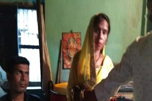 news18 - ସ୍ବାମୀଙ୍କ ହତ୍ୟା ମାମଲାରେ ସ୍ତ୍ରୀ ଭୋଗୁଥିଲେ ଦଣ୍ଡ; ୫ ବର୍ଷ ପରେ ଫେରିଲେ ସ୍ବାମୀ