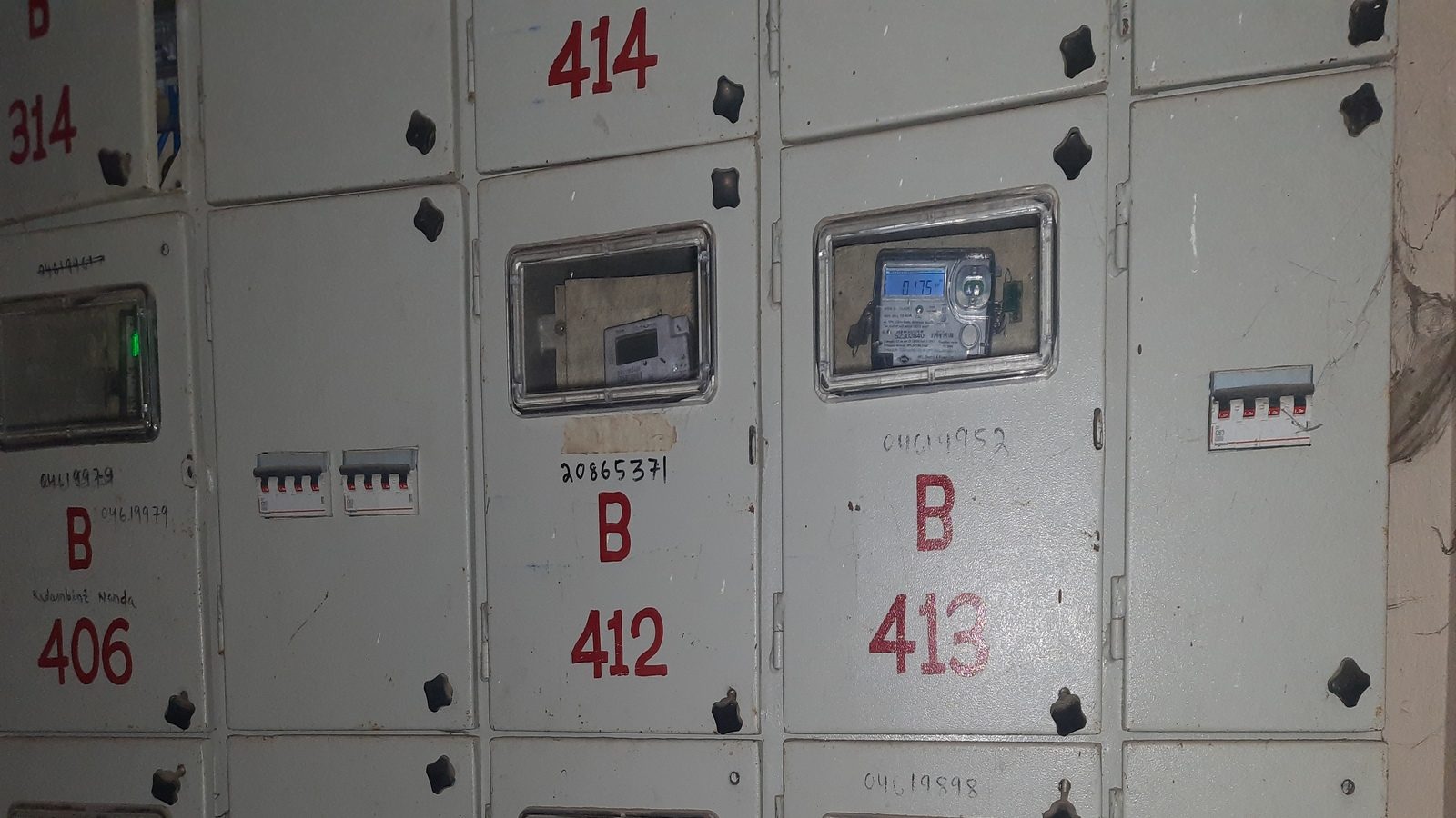 ରାଜ୍ୟବାସୀଙ୍କ ଉପରେ ଭାରି ପଡୁଛି ବିଜୁଳି ବୋଝ; ଆହୁରୀ ବଢ଼ିବାକୁ ଯାଉଛି ସମସ୍ୟା