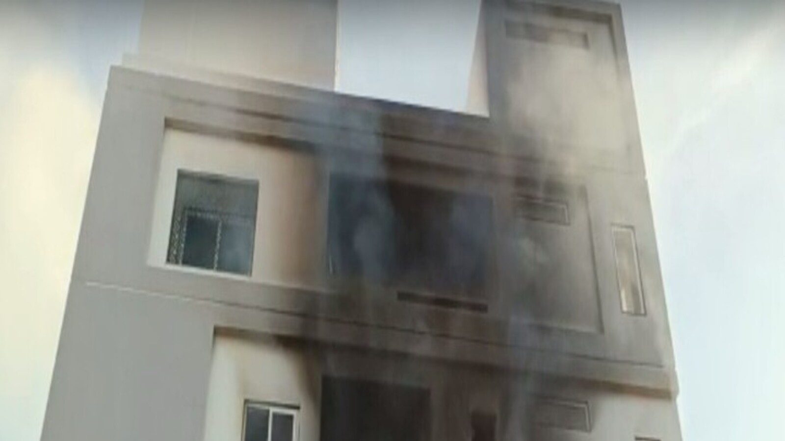 ଆନ୍ଧ୍ରପ୍ରଦେଶ ହସ୍ପିଟାଲରେ ଅଗ୍ନିକାଣ୍ଡ; ୨ ମୃତ 2 Children Killed After New