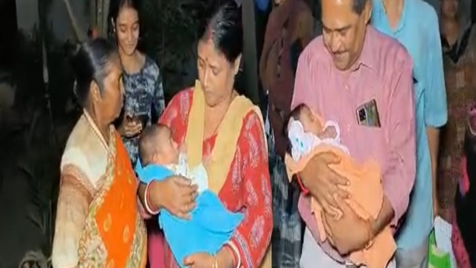 A Bengali couple gave birth to twins at the age of 70 ବାର୍ଦ୍ଧକ୍ଯରେ