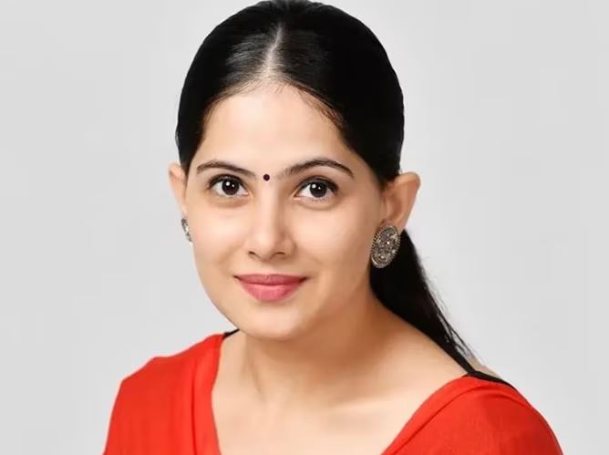  କେବଳ ଦେଶରେ ନୁହେଁ, ବିଦେଶରେ ତାଙ୍କର ଲକ୍ଷ ଲକ୍ଷ ଅନୁଗାମୀ ଅଛନ୍ତି। ଏତେ କମ୍ ବୟସରେ ଭଗବାନ ଶ୍ରୀକୃଷ୍ଣଙ୍କ ଭକ୍ତିରେ ଜଡିତ ଜୟା କିଶୋରୀ ଆଜି ବହୁତ ପ୍ରସିଦ୍ଧ ହୋଇସାରିଛନ୍ତି।